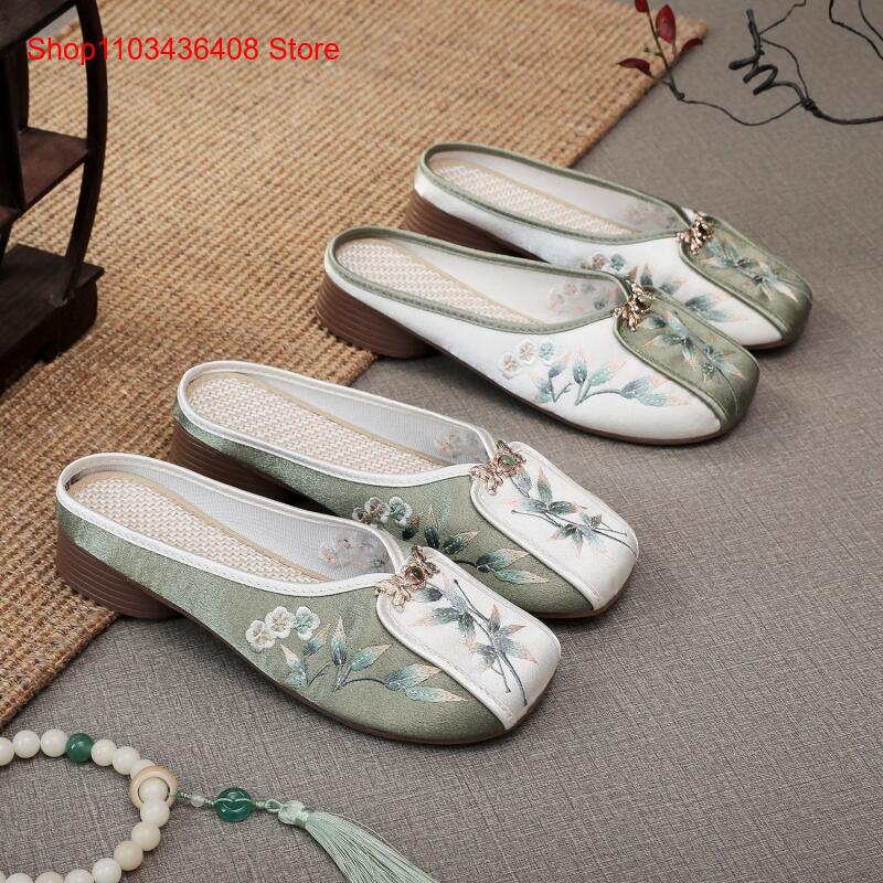 Nouvelles pantoufles brodées p - Ethnic Fashion For Women avis et prix
