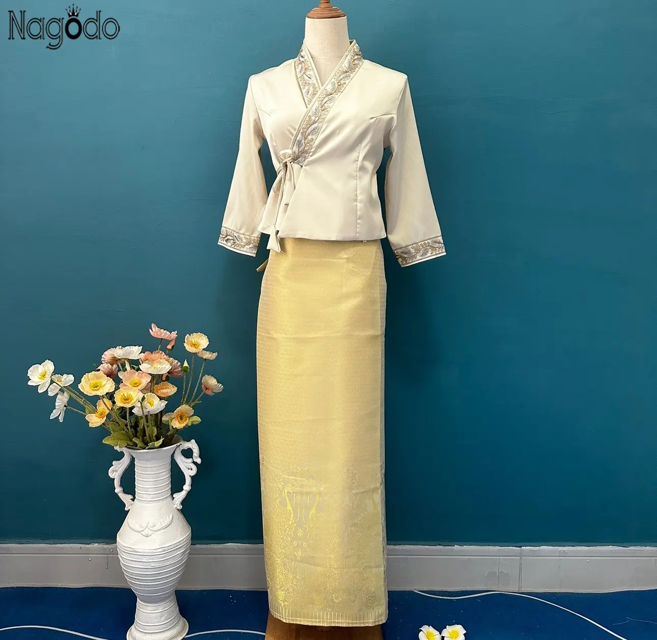 Ensemble chemisier et jupe lon - Batik Sarong Wrap avis et prix