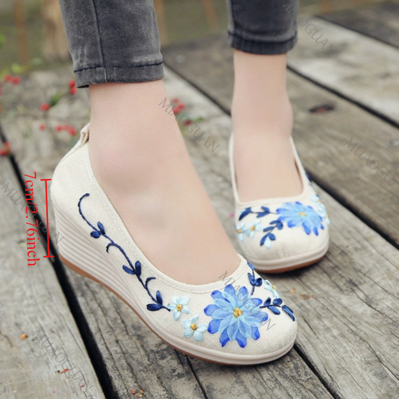 Chaussures compensées brodées  - Ethnic Fashion For Women avis et prix